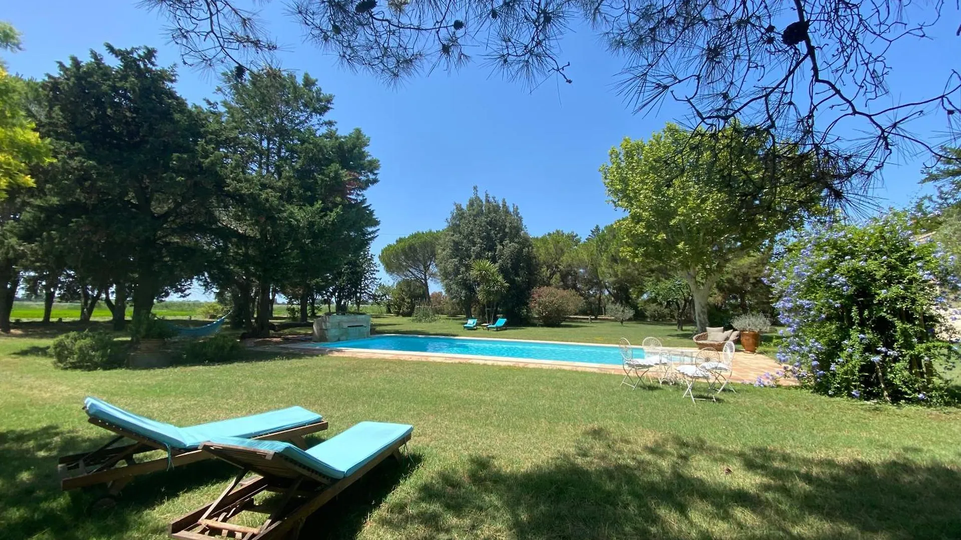 Mas Antonine, Poulailler Apartment Arles